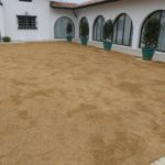 Cour en sable de Bougues